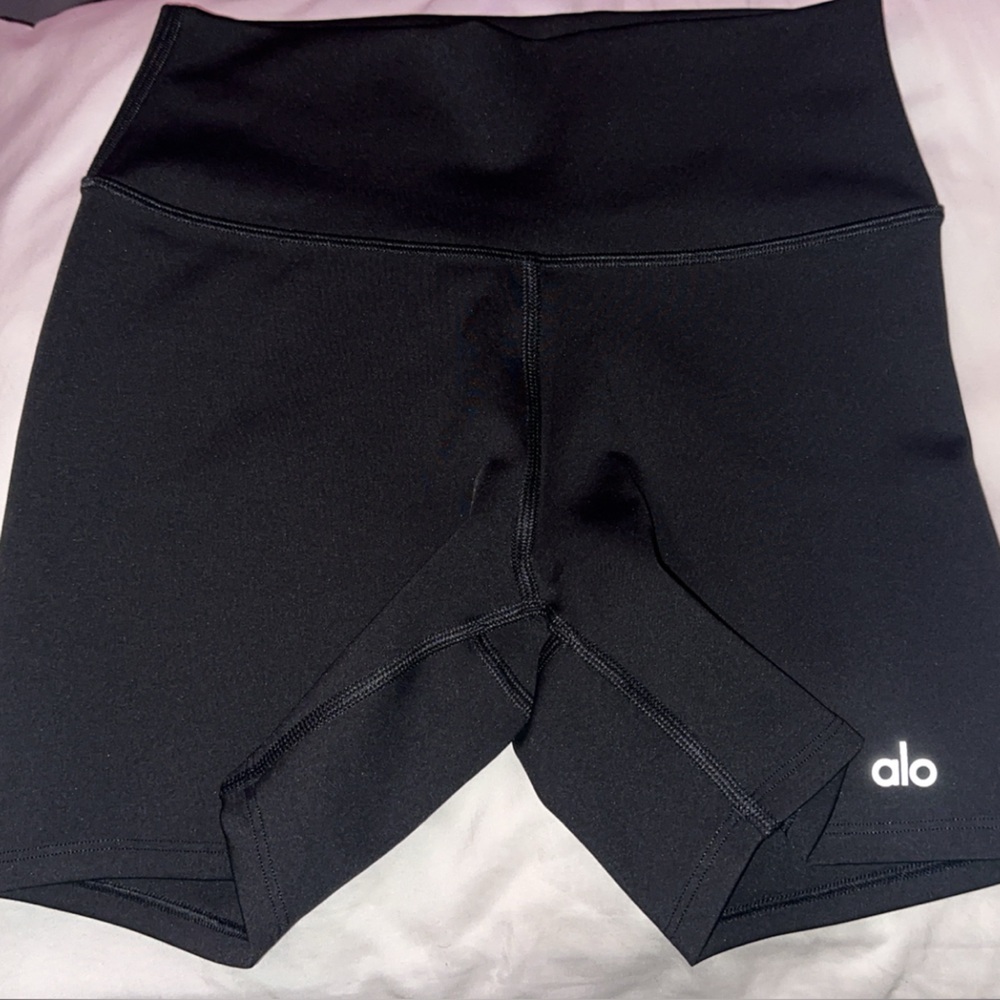 ALO Yoga Women's Charcoal Bike Shorts